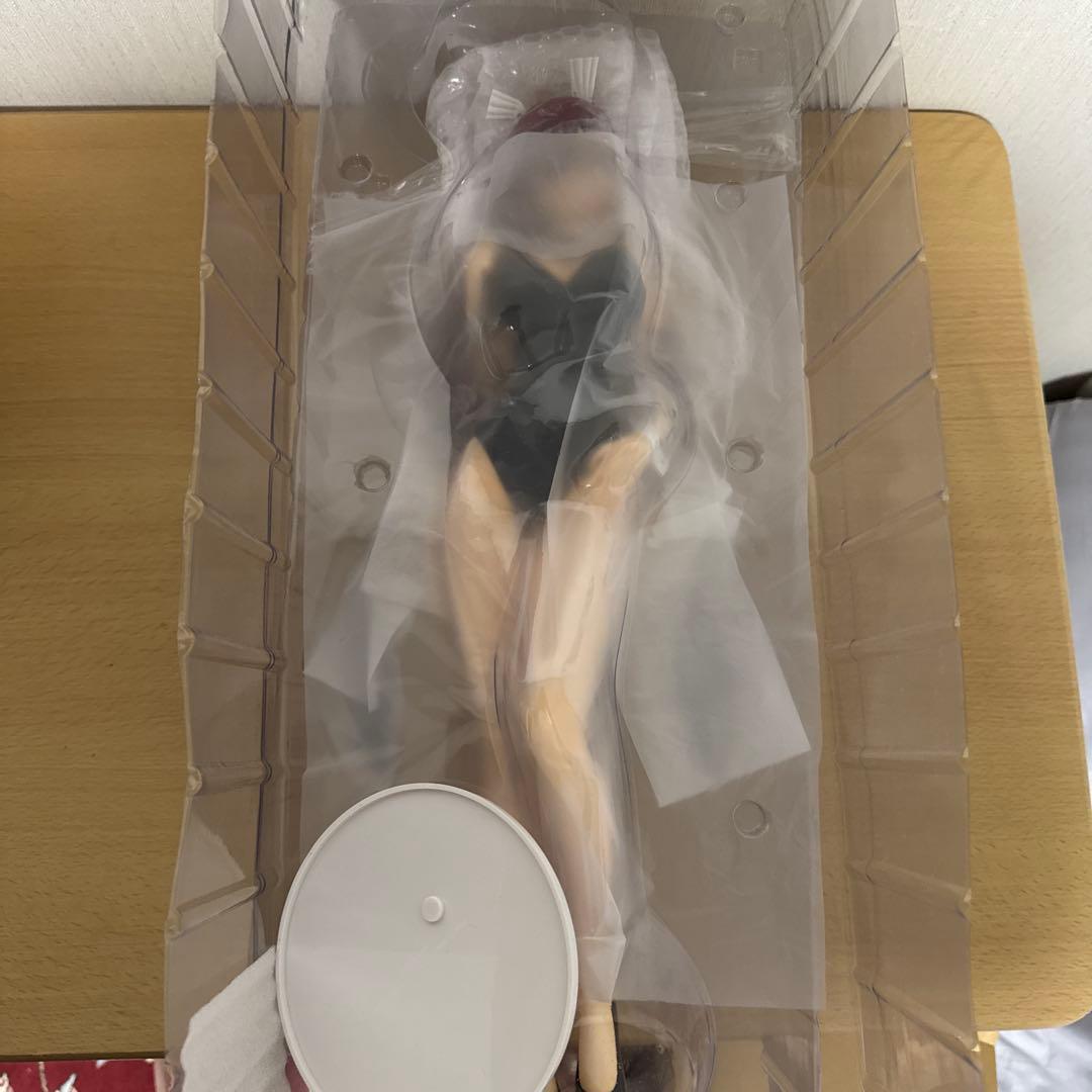 エルザ・スカーレット 生足バニーVer. 1/4スケール　フィギュア