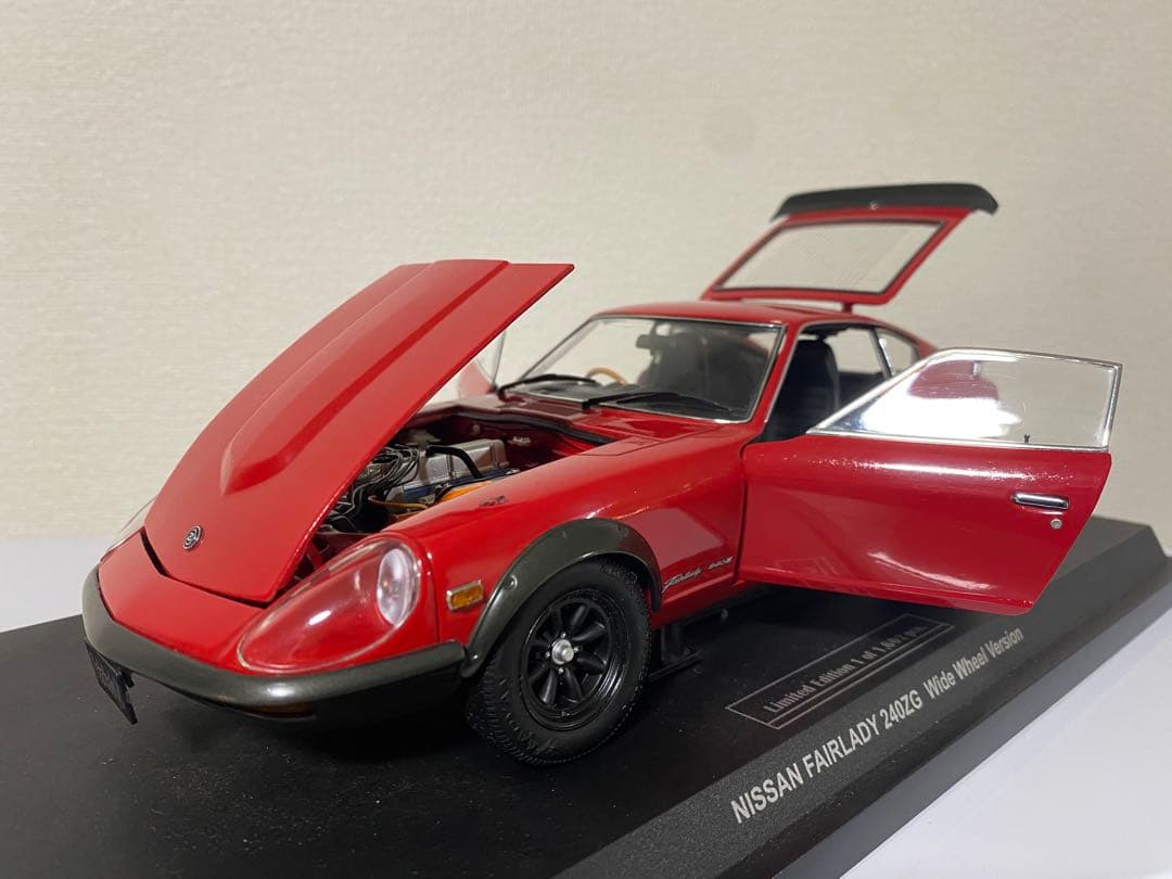 1/18 京商　日産　フェアレディ240ZG ワイドホイールバージョン　ミニカー