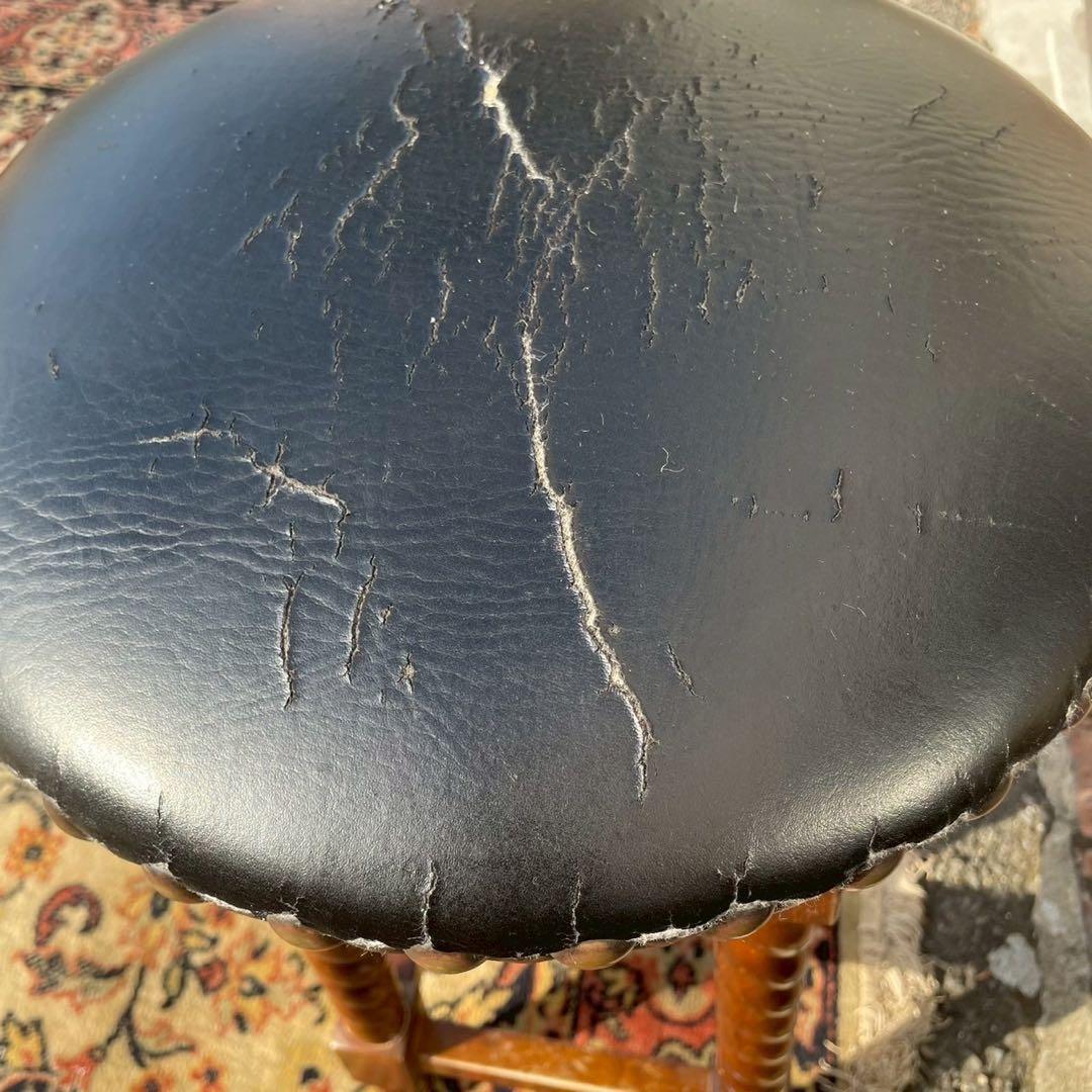 バースツール　回転式　木製　レトロ　黒　イタリア製　ツイストレッグ