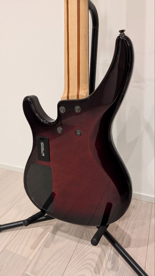 美品　YAMAHA　TRBX605FM　5弦　エレキベース　アクティブベース