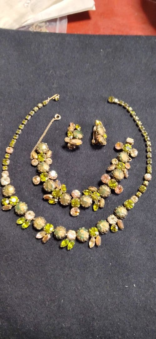 ヴィンテージ、ブレスレット、イヤリング、ネックレスの3点セット