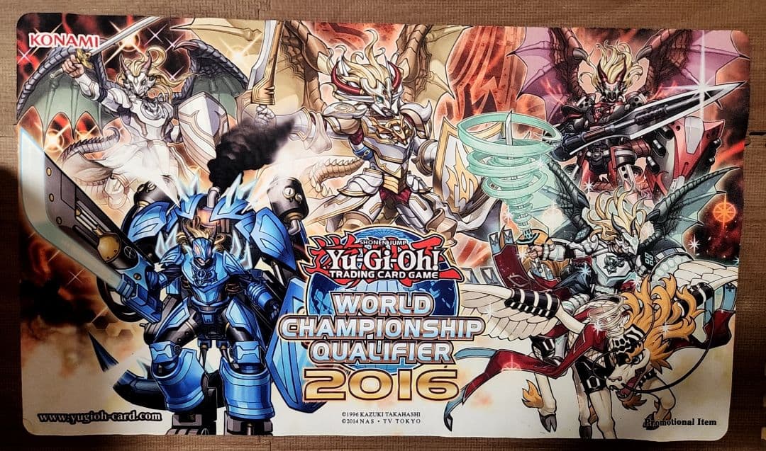 レア‼️遊戯王プレイマット 竜剣士 WORLD CHAMPIONSHIP