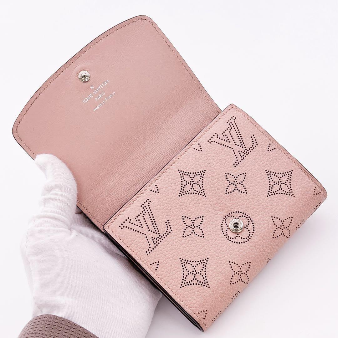 kkkuu　ルイヴィトン マヒナ ポルトフォイユ イリス コンパクト