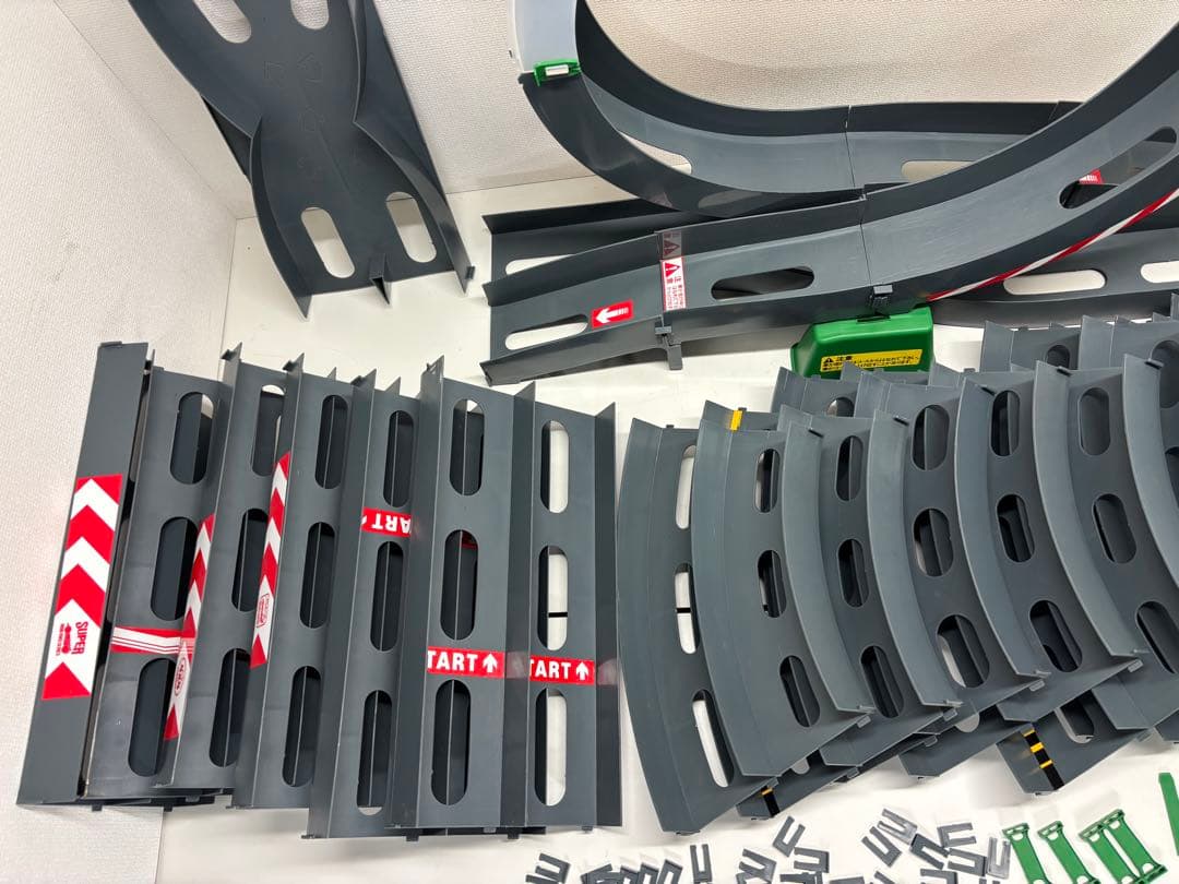 タミヤ ミニ四駆 増量 オーバルホームサーキット シングルループ レーンチェンジ