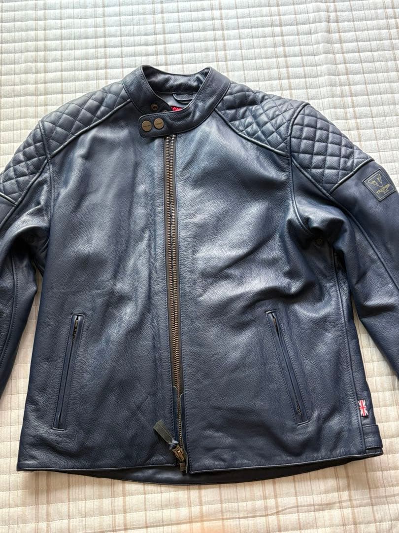 トライアンフ　レザージャケット キルティングデザイン