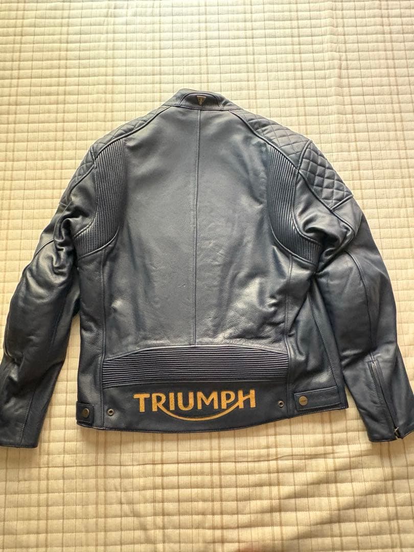 トライアンフ　レザージャケット キルティングデザイン