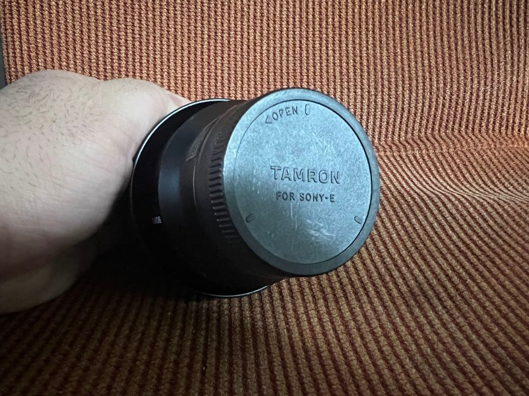 【Sony SEL85F18 単焦点レンズ】※使用感あり・動作良好