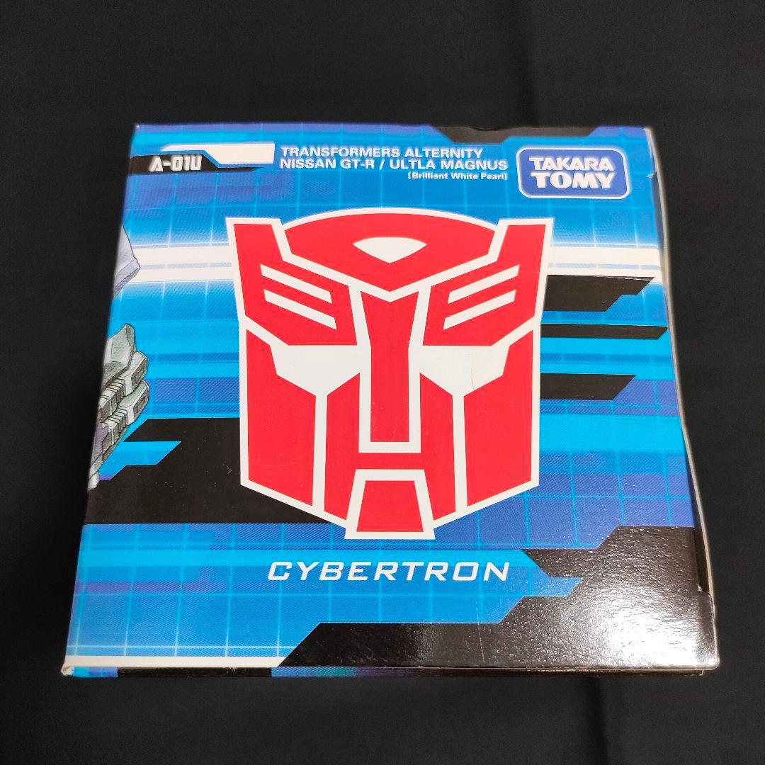 トランスフォーマー オルタニティ 日産GT-R　ウルトラマグナス　付属マンガつき