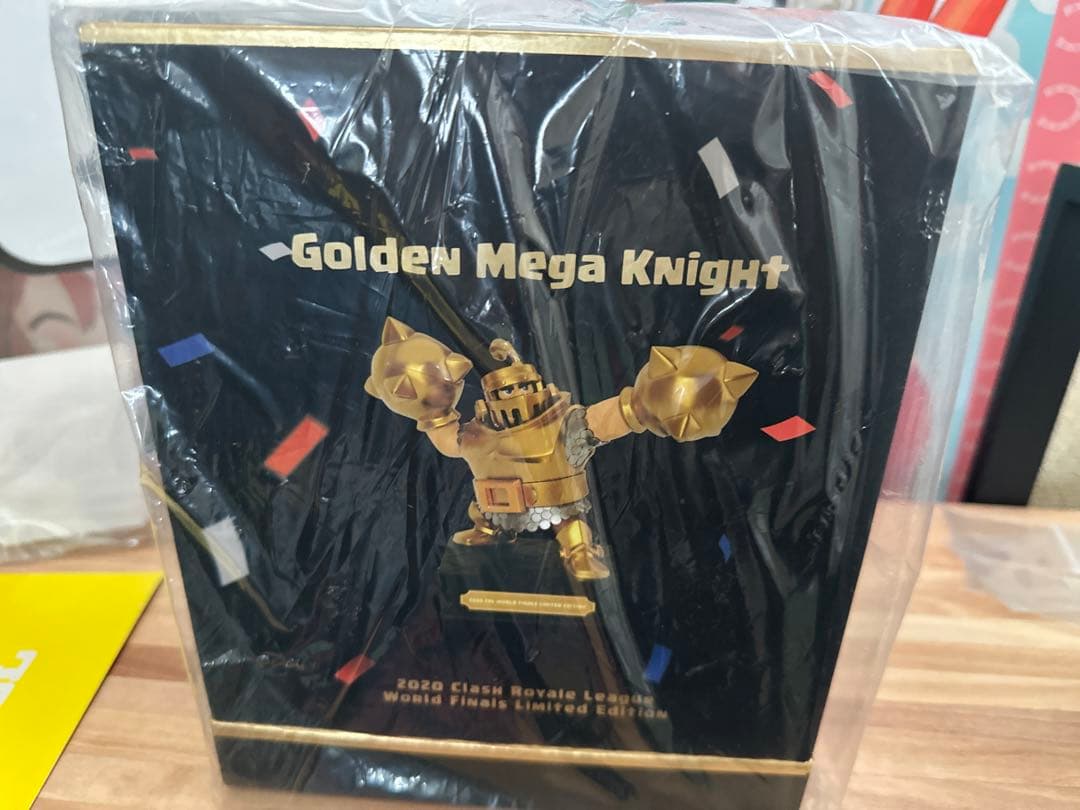 【完全未開封品】クラッシュロワイヤル(クラロワ) 黄金のメガナイト　非売品　限定