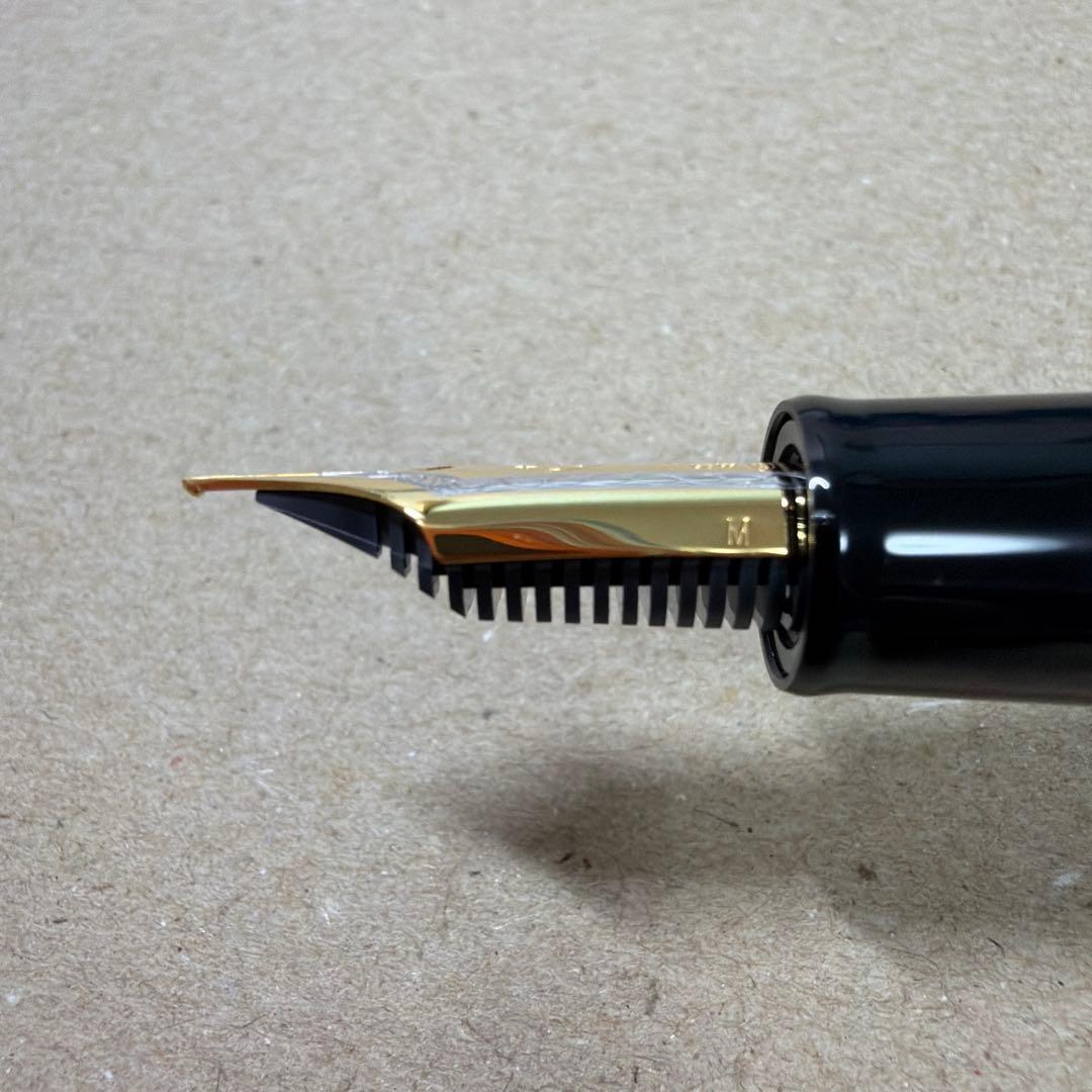 新品 SAILOR セーラー 万年筆 プロフェッショナル ギア 金 M 21k