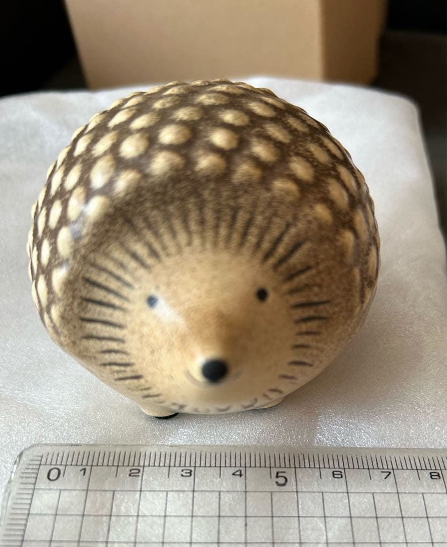 リサ・ラーソン ハリネズミ置物 流れ星のハリー 「ヘイヘイ」