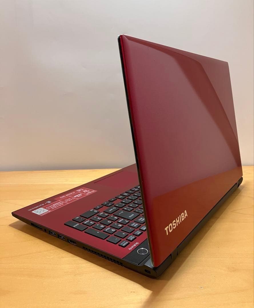 【美品】ノートパソコン 高性能　SSD256/メモリ8/カメラ/オフィス付