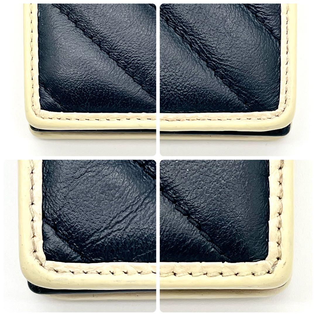 【美品】GUCCI 二つ折り財布　キルティング　GGマーモント　573811