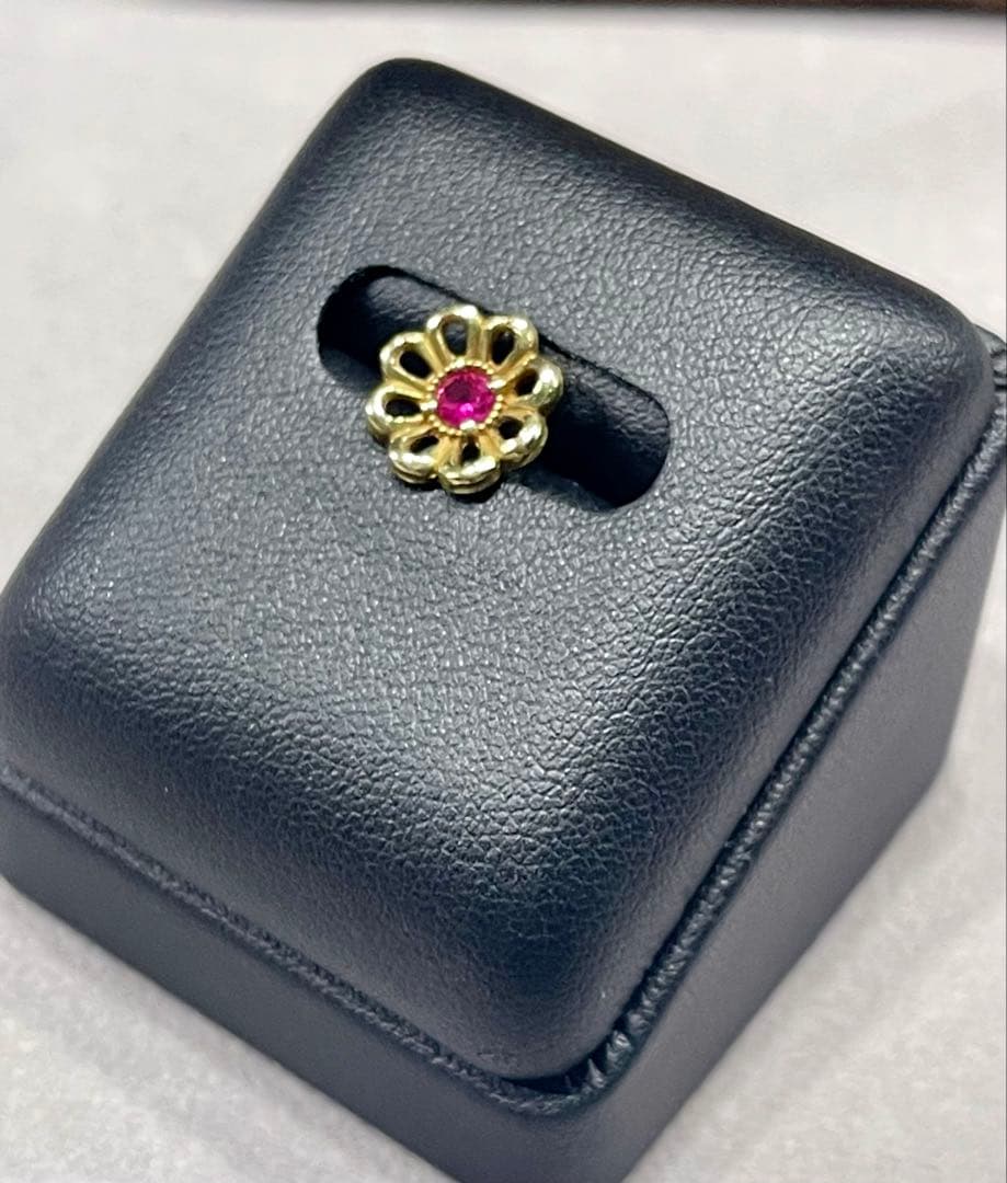 18K金の花デザイン ルビー宝石 ピンブローチ K18YG Gold ゴールド