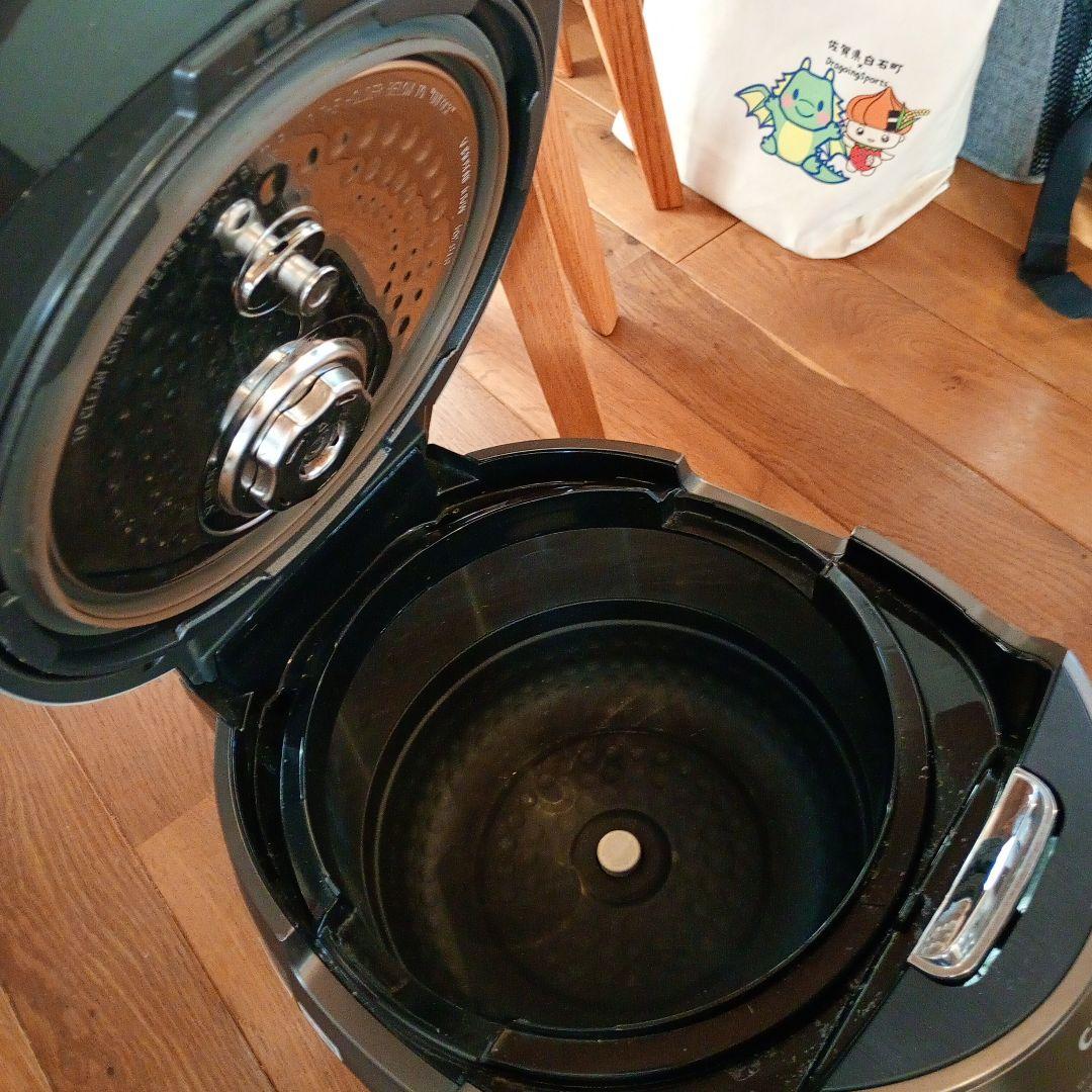 CUCKOO CHST 100F 多機能炊飯器　内釜剥がれあり