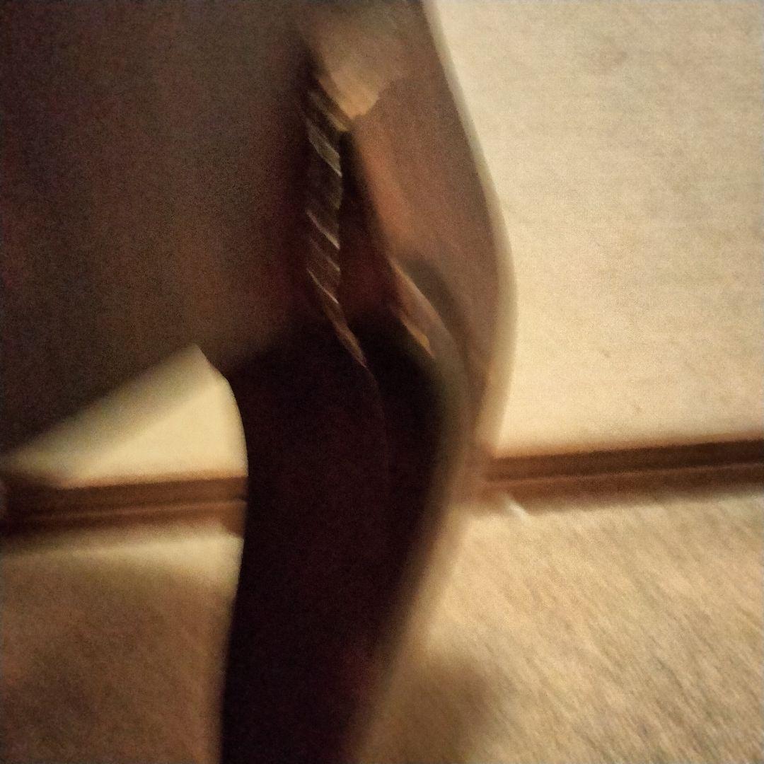 ヨーロッパアンティーク花柄ペイントの木製サイドテーブルチェスト