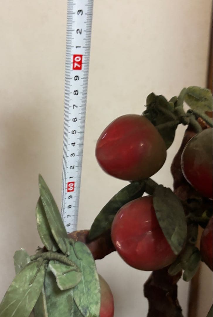 大特価！石製果樹彫刻 赤と緑 高さ約68センチ