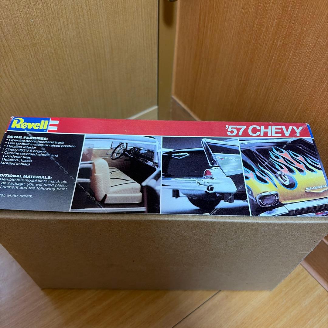 '57 CHEVY プラモデルキッド