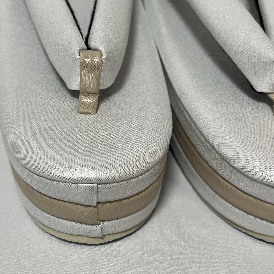 ✨新品✨振袖　振り袖　シルバー　ベージュ　フリーサイズ　和装用バッグ　草履セット
