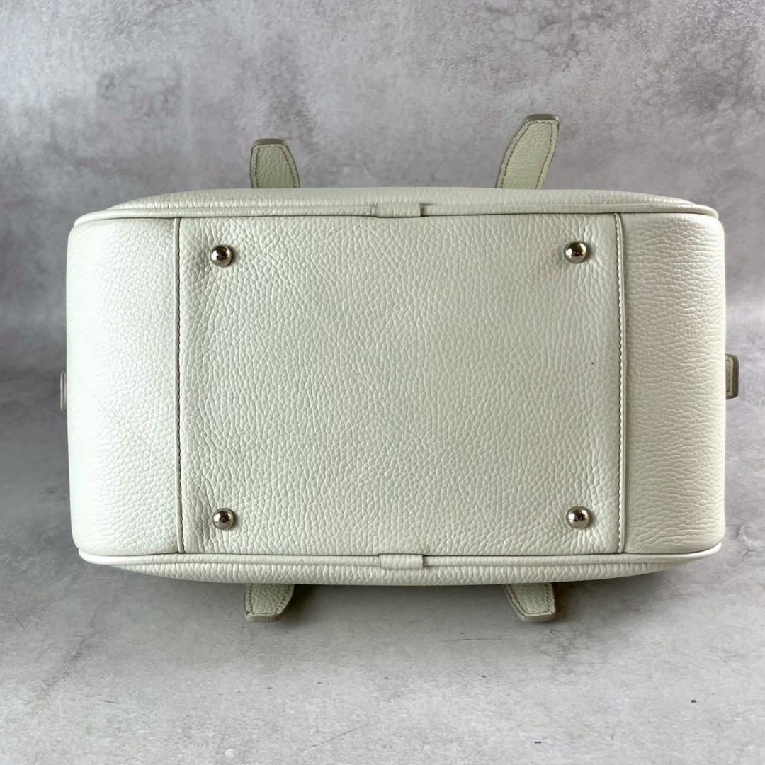 極美品✨ BURBERRY バーバリー ノバチェック レザー ハンドバッグ 白