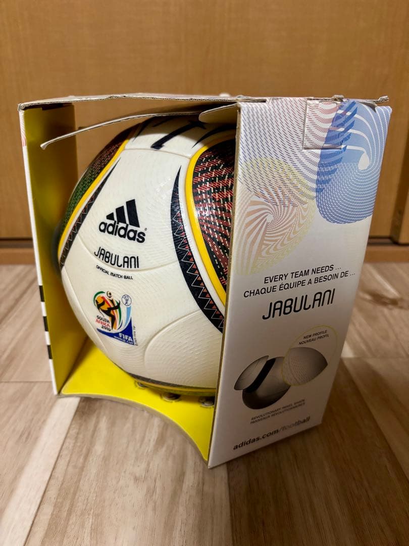 アディダス ジャブラニ 2010年 FIFAワールドカップ 公式試合球