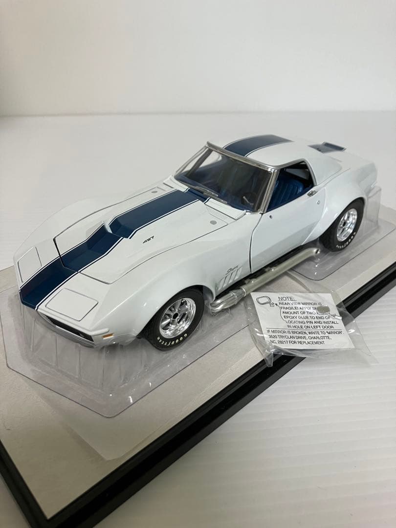 ミニカー 1/18 CORVETTE L-88 1969 GM Test Car