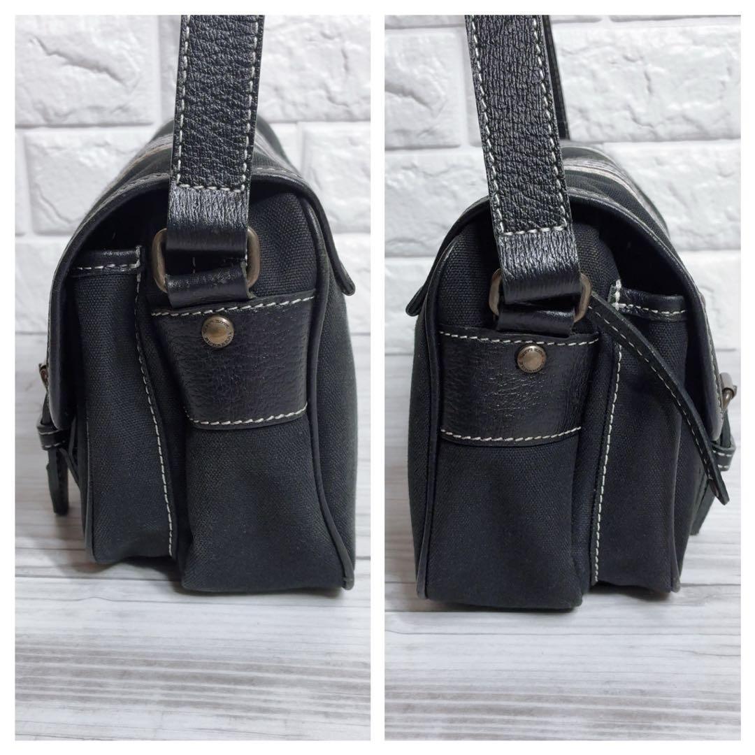 【バーバリー ブルーレーベル】　ショルダーバッグ　ホースロゴ キャンバス 黒