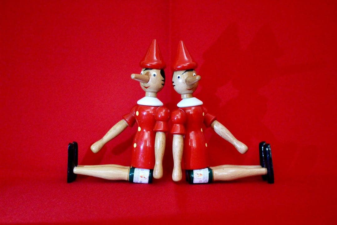 イタリア雑貨・ピエロコレクション【木製　ピノキオ　2体セット】