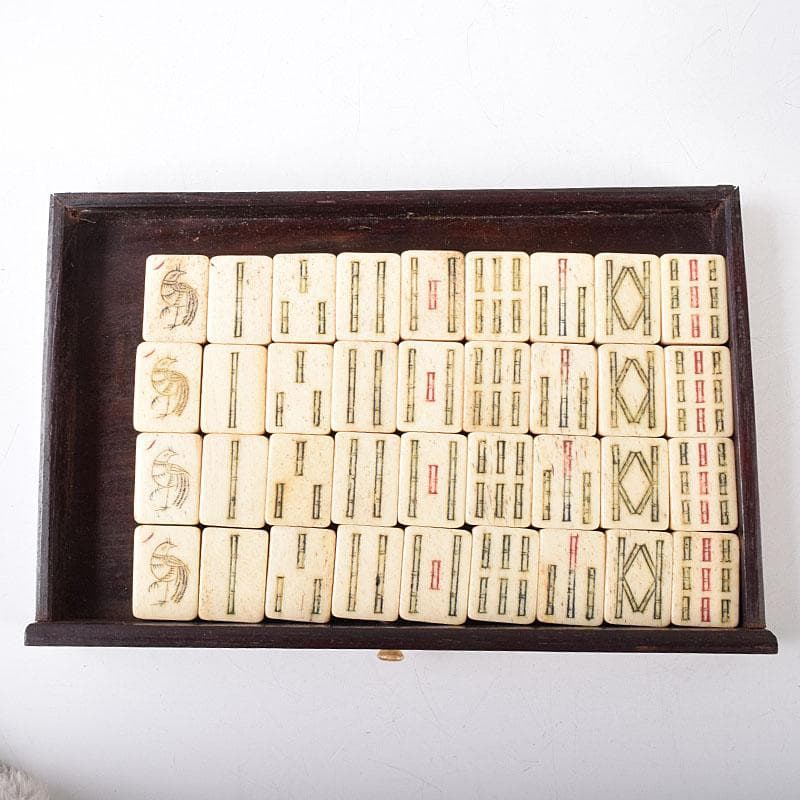 中国　竹嵌　骨牌　背竹牌　麻雀牌　唐木箱付　M　8054