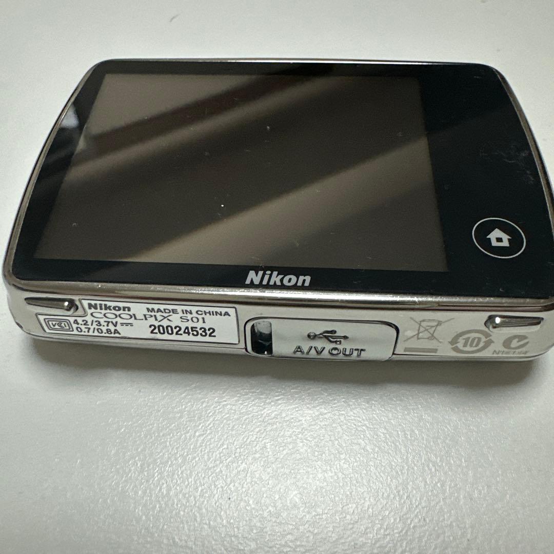 美品　Nikon COOLPIX S01 ミラーシルバー