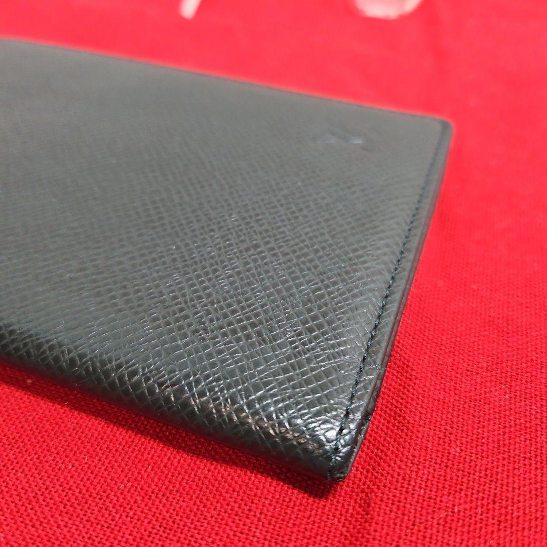 【希少】ルイヴィトン タイガ エピセア 二つ折り財布 パスポートケース グリーン