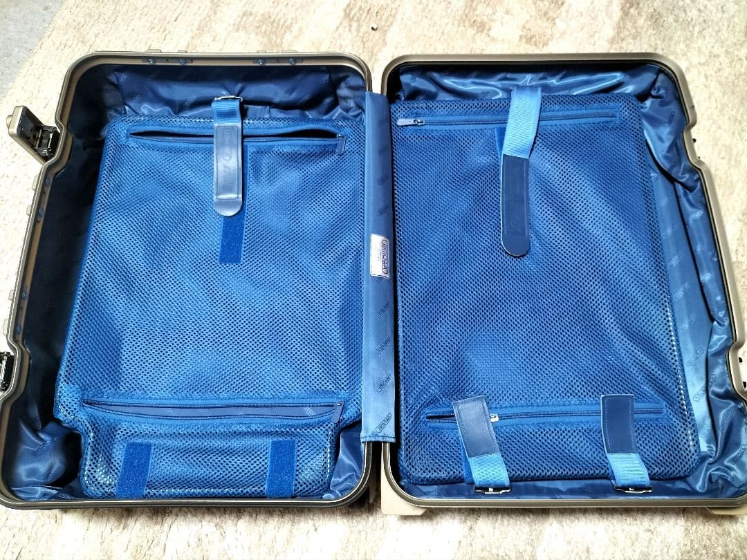 超希少アイテムANA×RIMOWA限定モデル　トパーズキャビントローリードイツ製