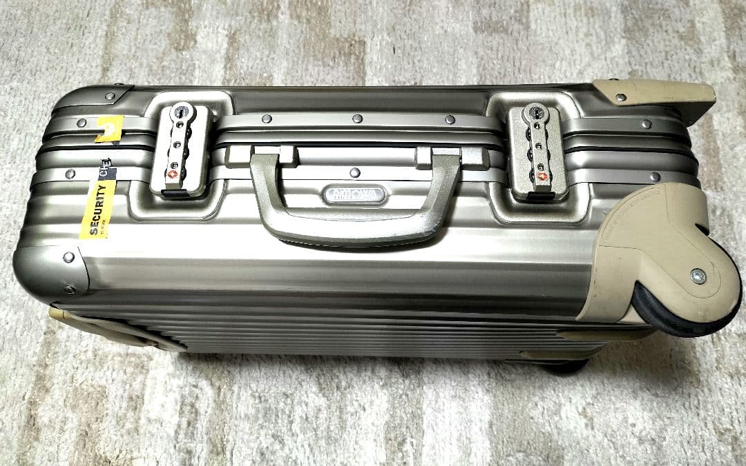 超希少アイテムANA×RIMOWA限定モデル　トパーズキャビントローリードイツ製