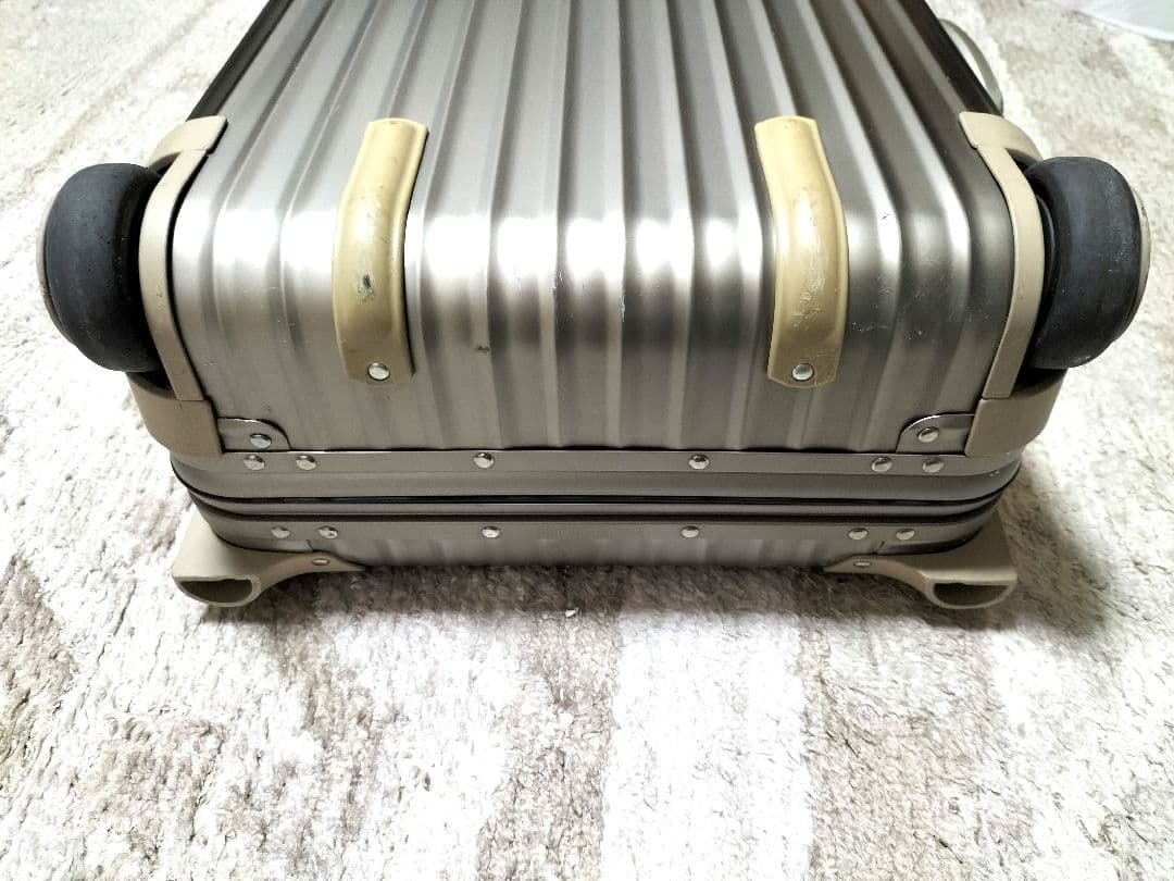 超希少アイテムANA×RIMOWA限定モデル　トパーズキャビントローリードイツ製