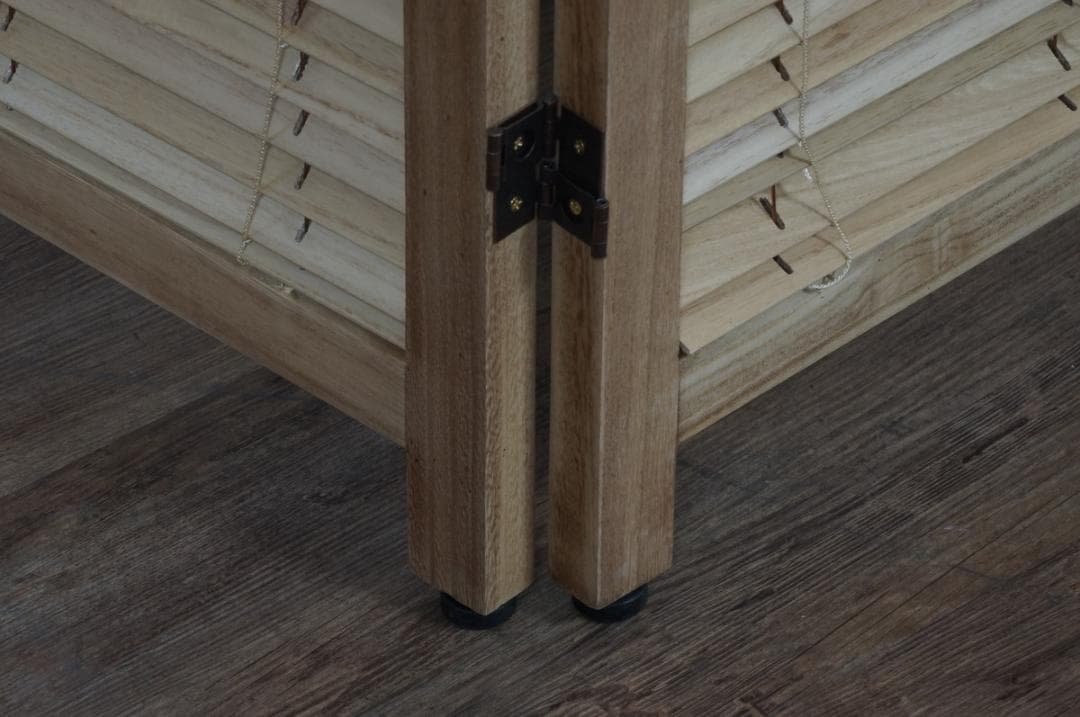 ルーバースクリーン　４連　衝立　間仕切り　パーティション