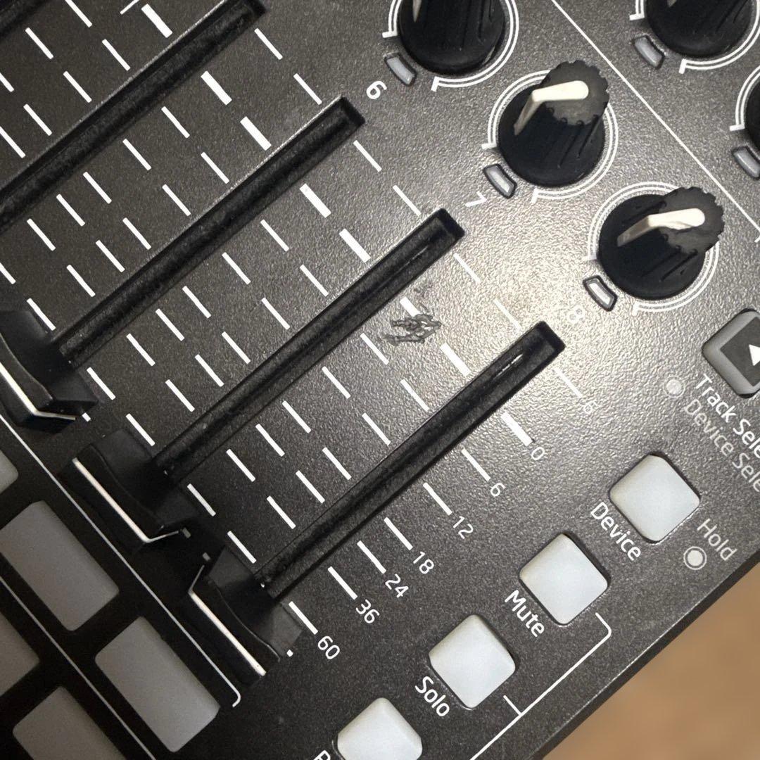 DJ機材 Novation Launch Control XL ableton live