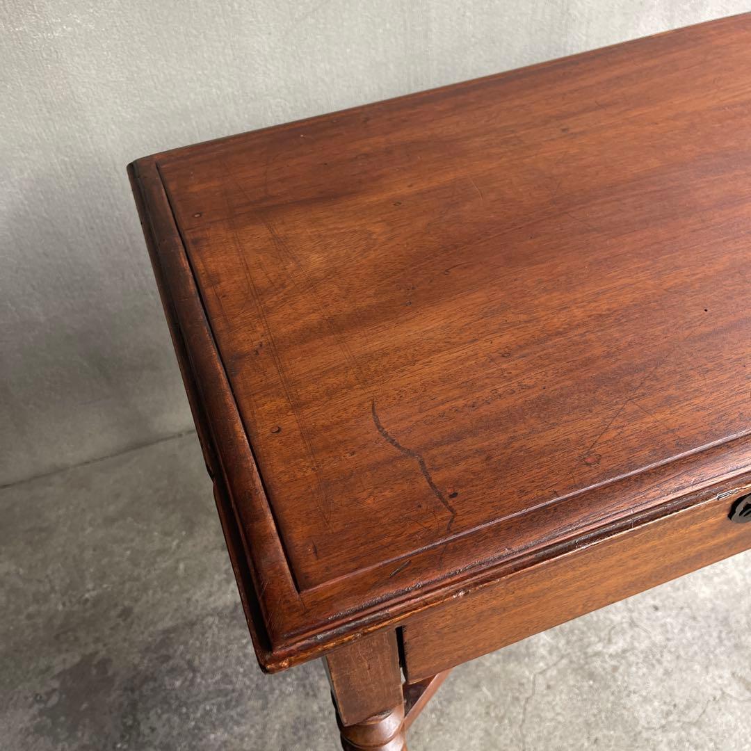 英国アンティーク　ナイトテーブル