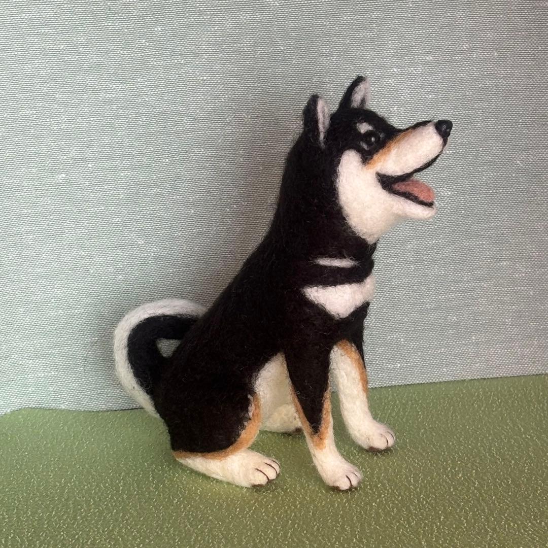 柴犬　黒柴　羊毛フェルト　ハンドメイド　No.104