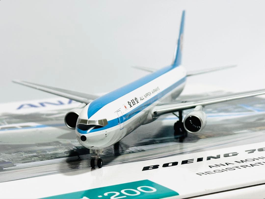 全日空商事 1/200 B767-300 ANAモヒカンルック NH20015