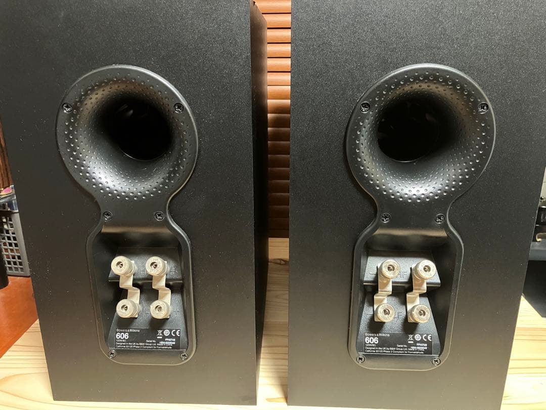 Bowers & Wilkins 606ブラック