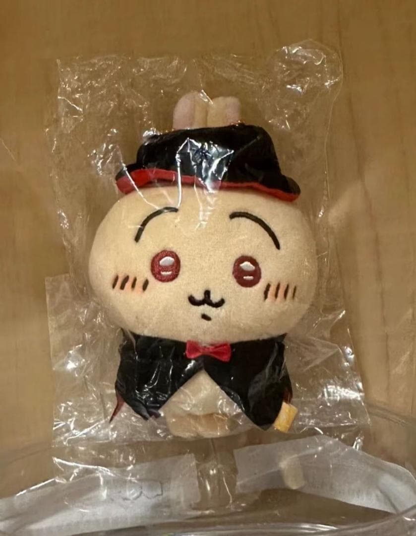 ちいかわ 仮装しちゃう！マスコット うさぎ 吸血鬼 ハロウィン