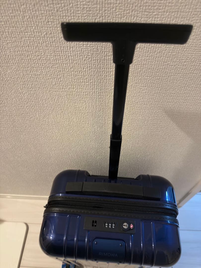 RIMOWA リモワ キャリーケース エッセンシャルライトTSAロック 22L