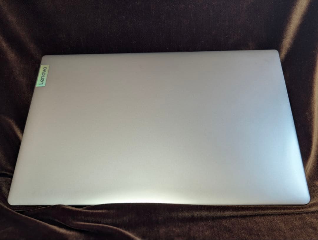 【25年9月購入】Lenovo IdeaPad Slim3 i7/16GB保証有