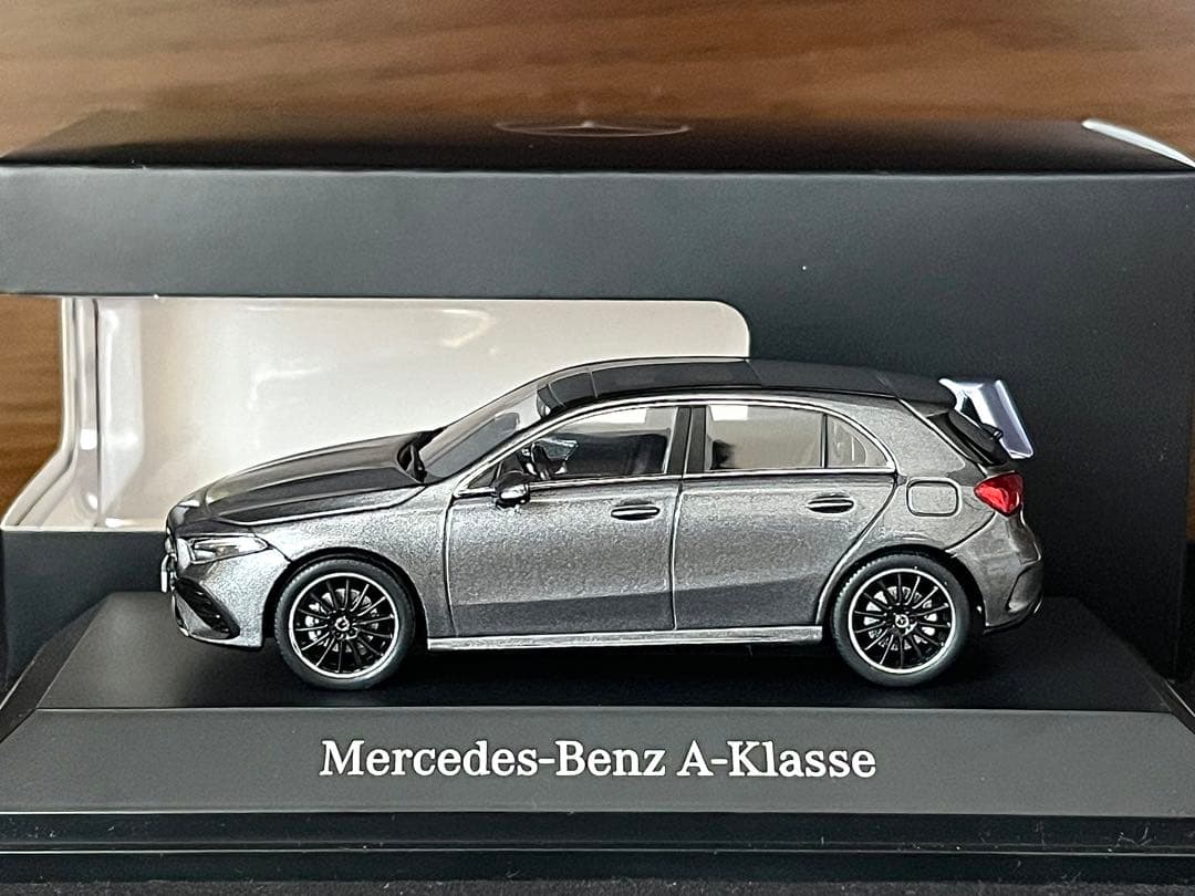 1/43 特注 スパーク メルセデスベンツ Aクラス AMGライン グレー