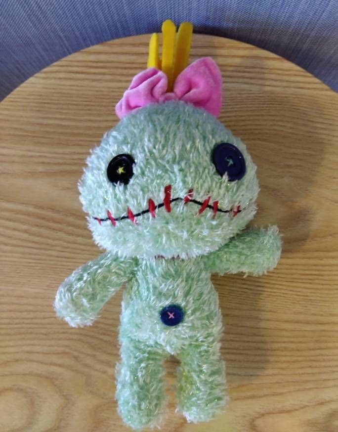 激レア！ ディズニー リロアンドスティッチ ☆ スクランプ ラメ ぬいぐるみ