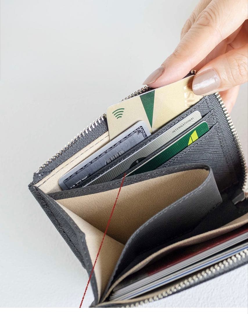 新品・未使用　ATAO ミニ財布チェス　二つ折り財布 ベージュ