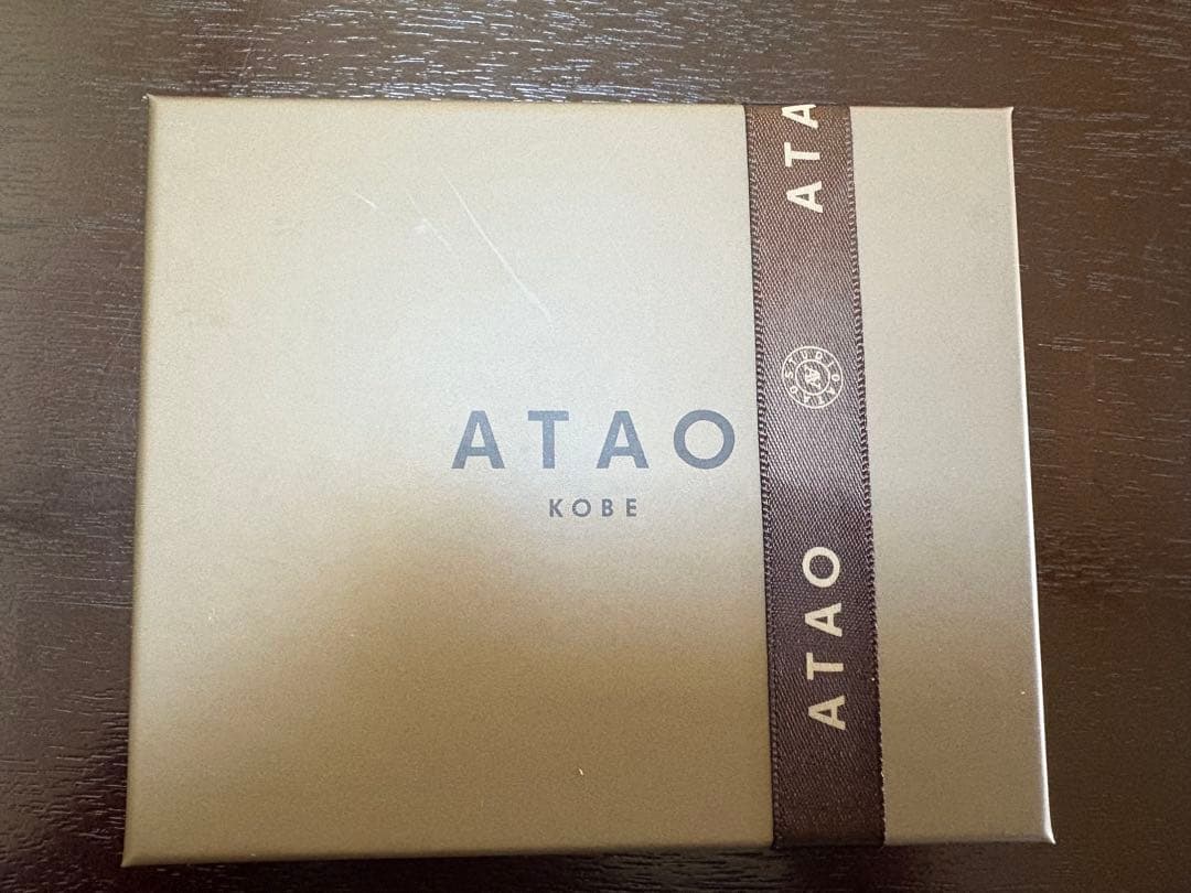 新品・未使用　ATAO ミニ財布チェス　二つ折り財布 ベージュ