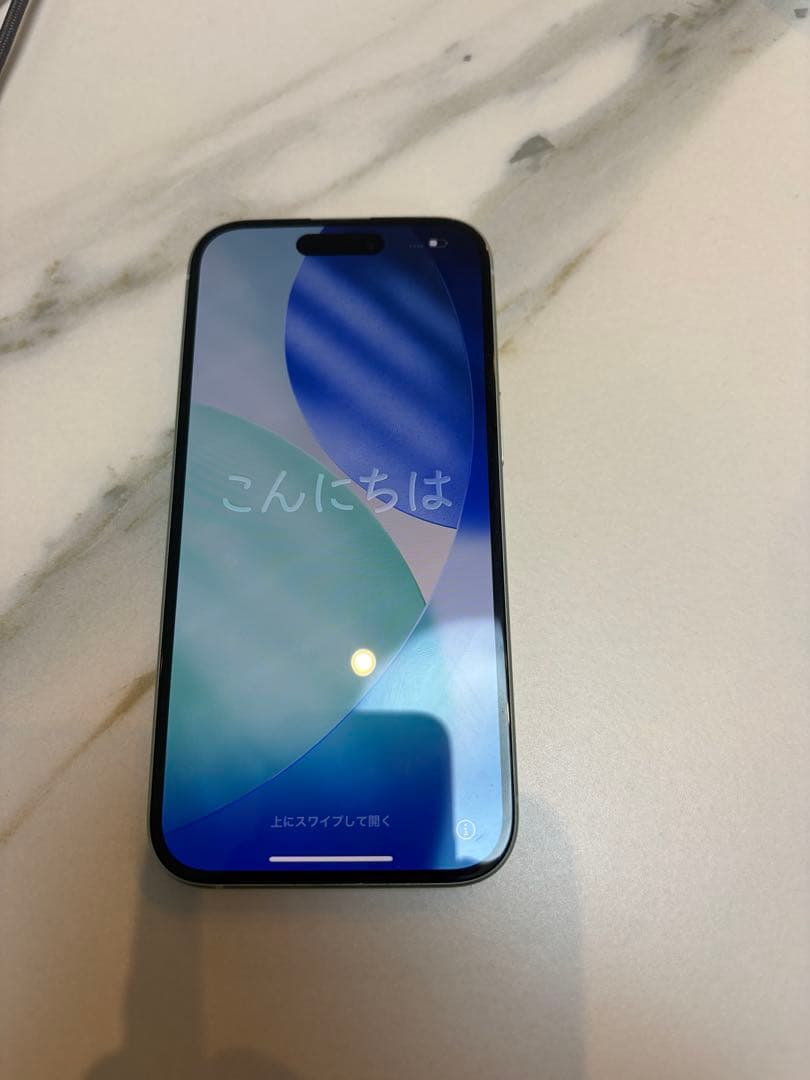 iPhone 15 128GB ミッドナイトグリーン