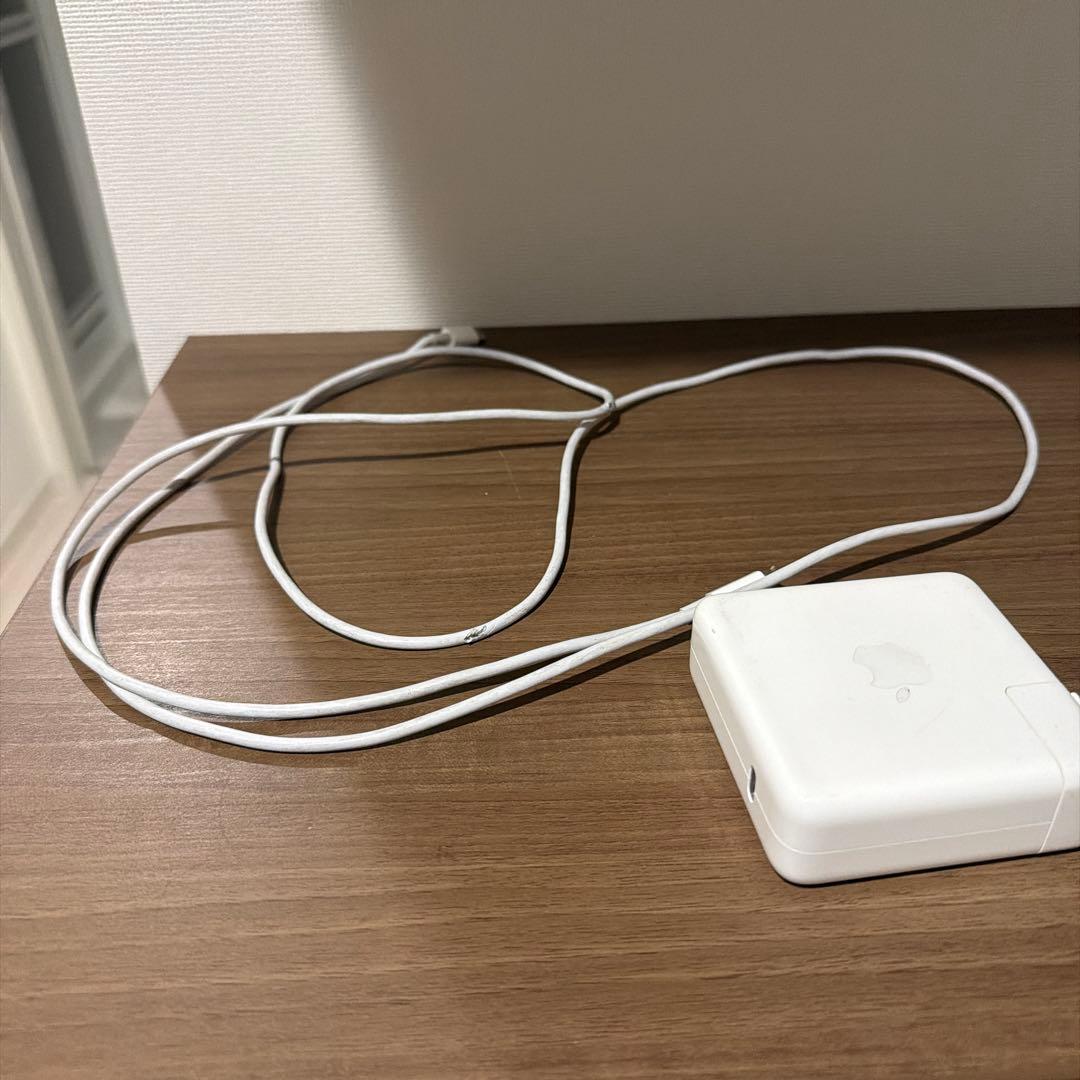 MacBook Pro 15㌅ Core i7 6Core・32GB・512GB