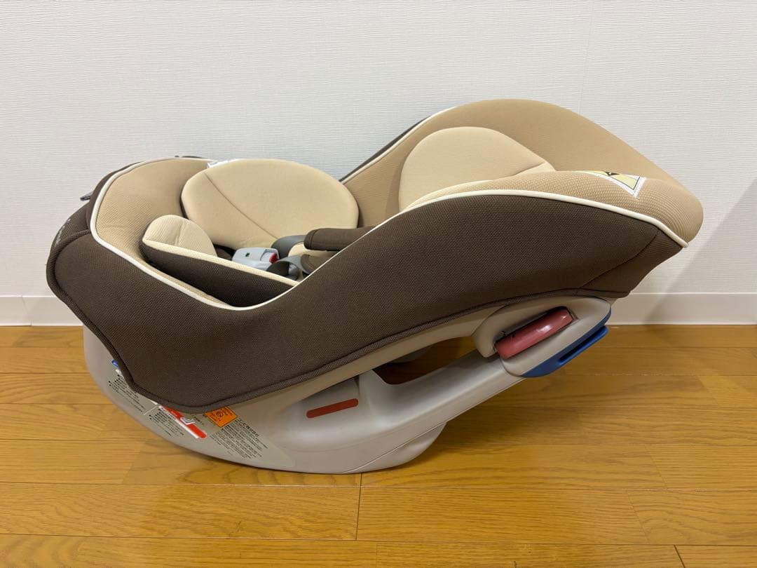 美品!!コンビ チャイルドシート コッコロ S UX-U 人気カラー♪ビスケット